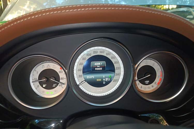 Used Mercedes-Benz CLS 2016 CLS 320 Elegant Edition Instrument Cluster
