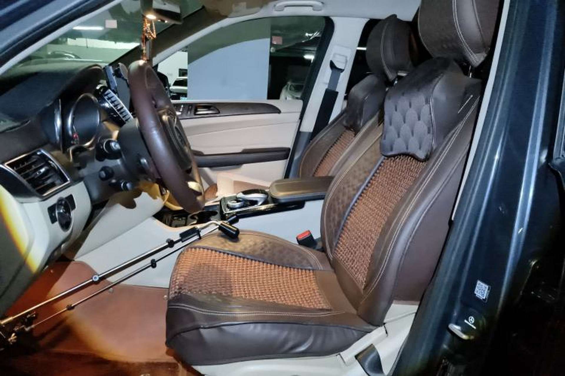 Used Mercedes-Benz CLS  Left Front Seat