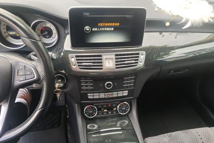 Used Mercedes-Benz CLS 2016 CLS 260 Elegant Edition Audio And AC Panel