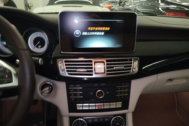 Used Mercedes-Benz CLS 2016 CLS 260 Shooting Brake Audio And AC Panel