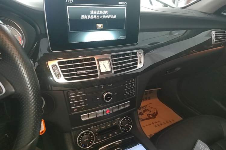 Used Mercedes-Benz CLS 2016 CLS 320 Elegant Edition Audio And AC Panel