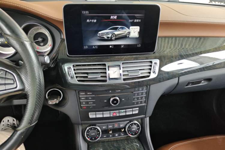 Used Mercedes-Benz CLS 2016 CLS 320 Elegant Edition Audio And AC Panel