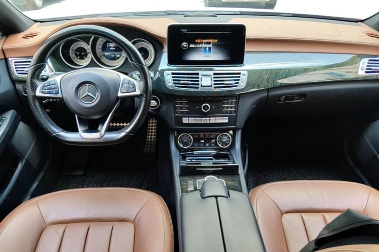 Used Mercedes-Benz CLS 2016 CLS 260 Elegant Edition Center Console