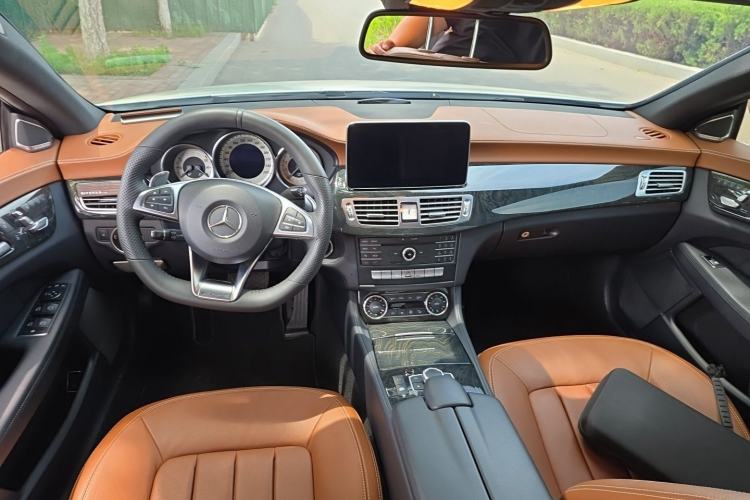 Used Mercedes-Benz CLS 2016 CLS 320 Elegant Edition Center Console