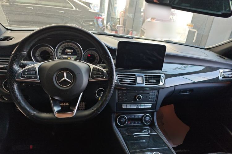 Used Mercedes-Benz CLS 2016 CLS 260 Elegant Edition Center Console