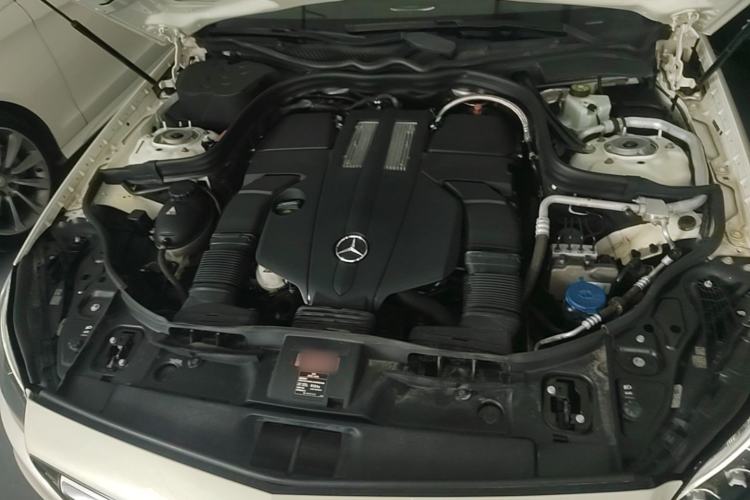 Used Mercedes-Benz CLS 2016 CLS 320 Elegant Edition Engine Bay