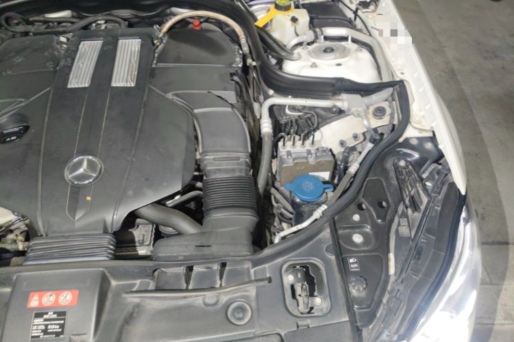 Used Mercedes-Benz CLS 2016 CLS 320 Elegant Edition Engine Bay Left