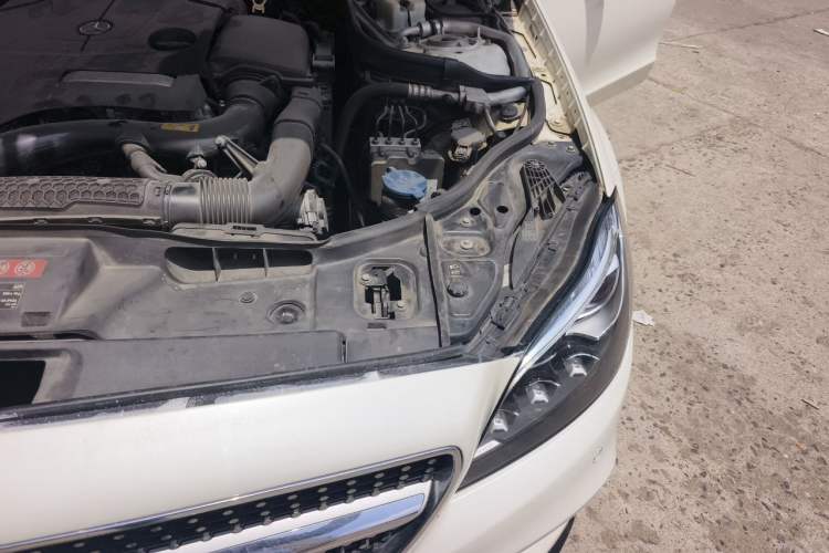 Used Mercedes-Benz CLS 2016 CLS 260 Elegant Edition Engine Bay Left