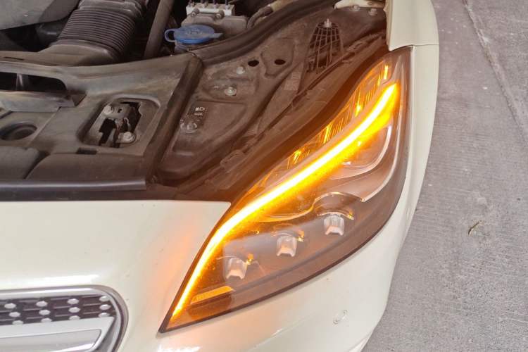 Used Mercedes-Benz CLS 2016 CLS 400 4MATIC Elegant Edition Engine Bay Left