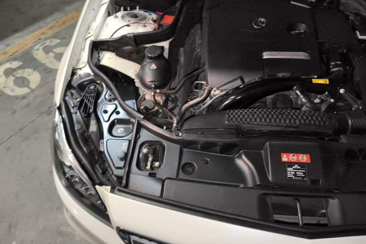 Used Mercedes-Benz CLS 2016 CLS 260 Elegant Edition Engine Bay Right