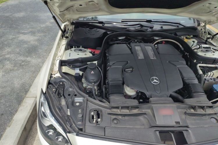 Used Mercedes-Benz CLS 2016 CLS 320 Elegant Edition Engine Bay Right