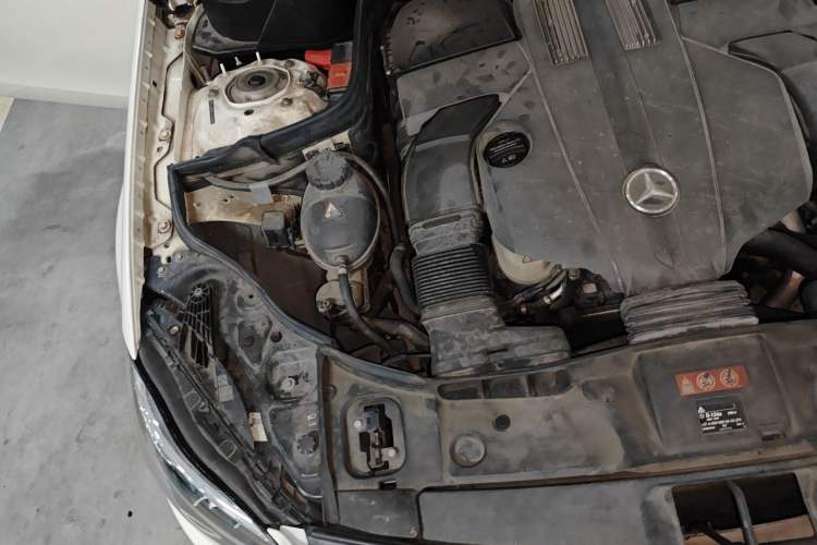 Used Mercedes-Benz CLS 2016 CLS 320 Elegant Edition Engine Bay Right