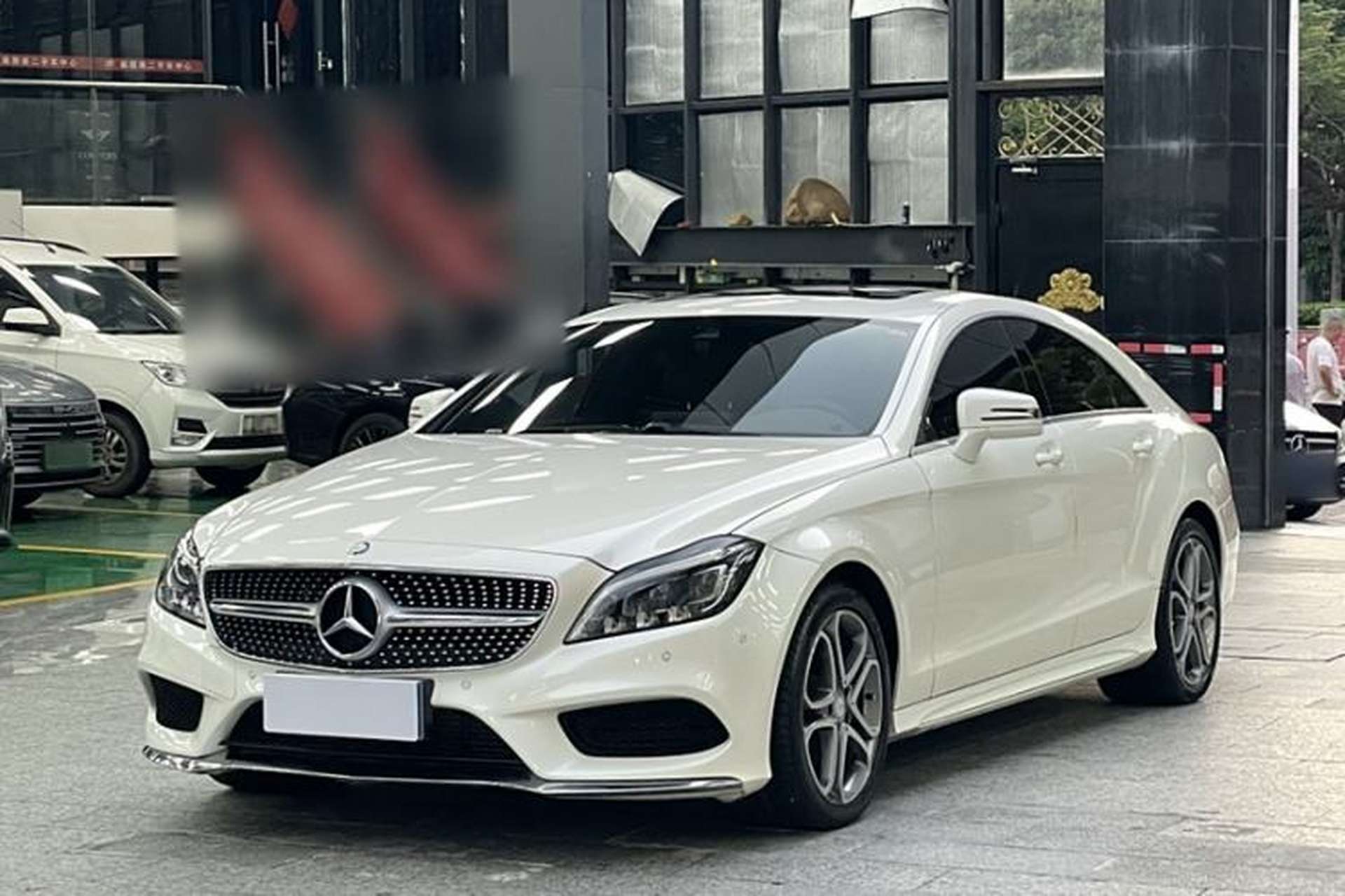 Used Mercedes-Benz CLS 2016 CLS 260 Elegant Edition Front Left 45 Deg