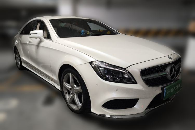 Used Mercedes-Benz CLS 2016 CLS 260 Elegant Edition Front Right 45 Deg