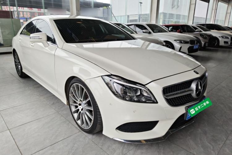 Used Mercedes-Benz CLS 2016 CLS 320 Elegant Edition Front Right 45 Deg