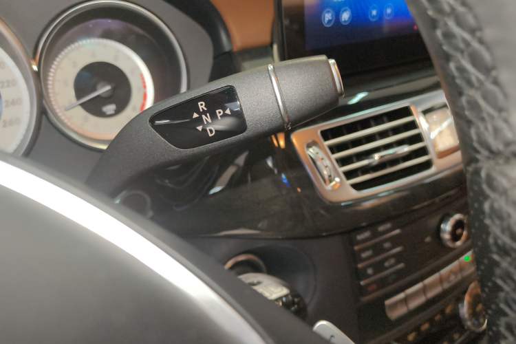 Used Mercedes-Benz CLS 2016 CLS 260 Elegant Edition Gear Lever