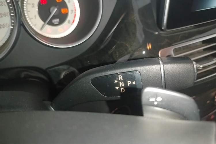 Used Mercedes-Benz CLS 2016 CLS 320 Elegant Edition Gear Lever