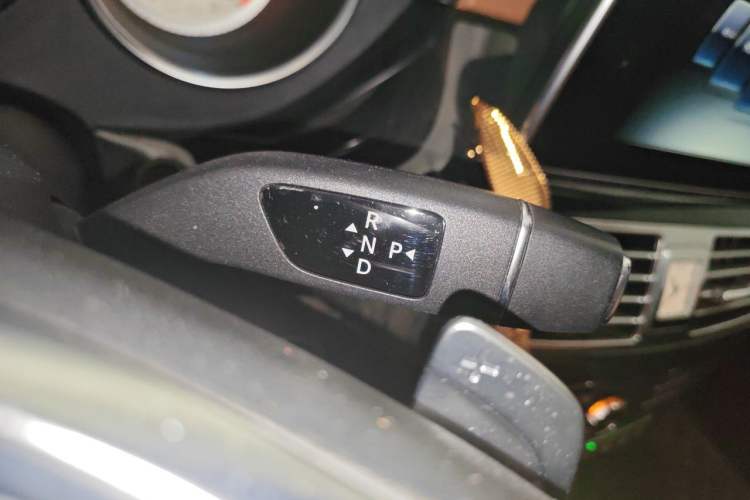 Used Mercedes-Benz CLS 2016 CLS 400 4MATIC Elegant Edition Gear Lever
