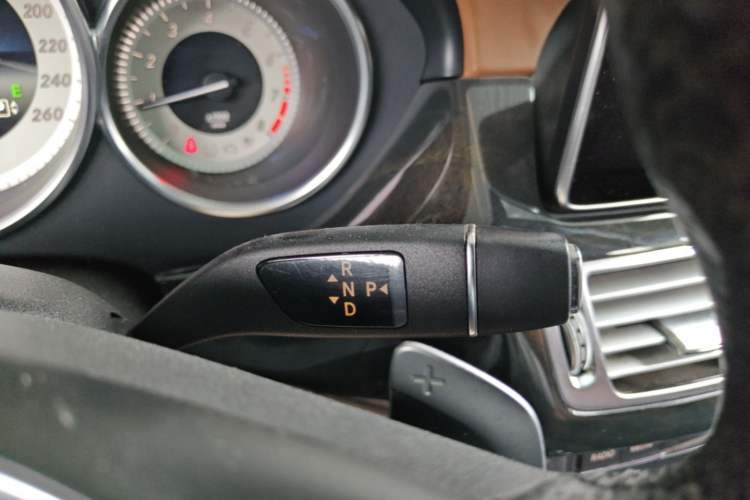 Used Mercedes-Benz CLS 2016 CLS 320 Elegant Edition Gear Lever
