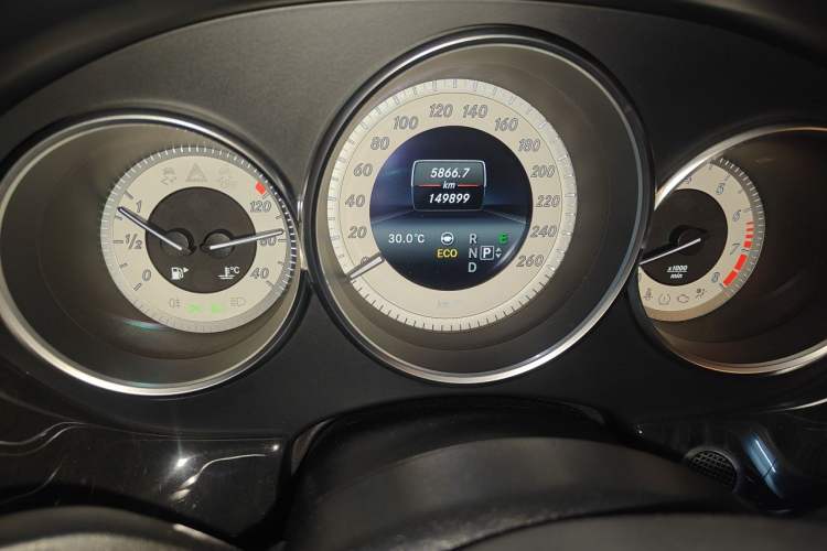Used Mercedes-Benz CLS 2016 CLS 320 Elegant Edition Instrument Cluster
