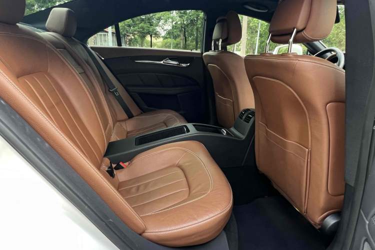 Used Mercedes-Benz CLS 2016 CLS 260 Elegant Edition Interior 10