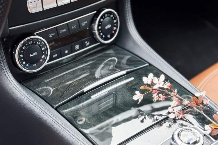 Used Mercedes-Benz CLS 2016 CLS 260 Shooting Brake Interior 12