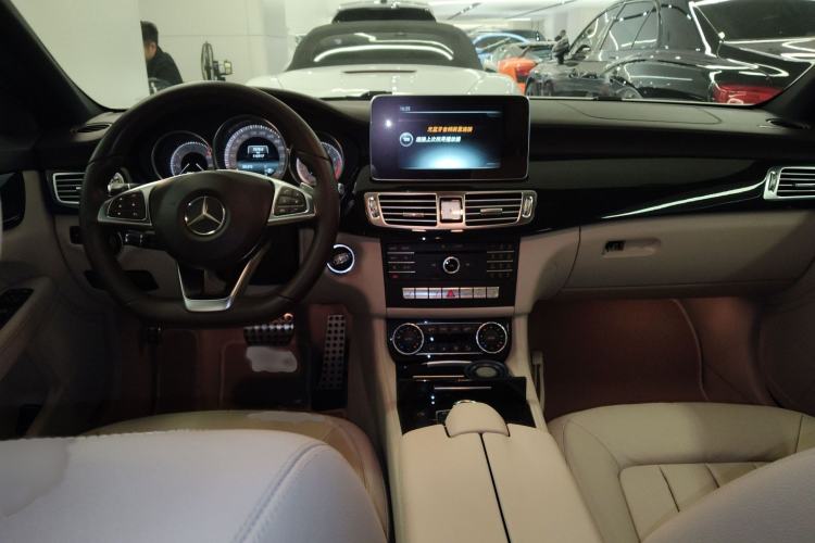 Used Mercedes-Benz CLS 2016 CLS 260 Shooting Brake Interior 2