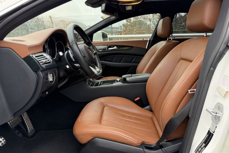 Used Mercedes-Benz CLS 2016 CLS 260 Shooting Brake Interior 2