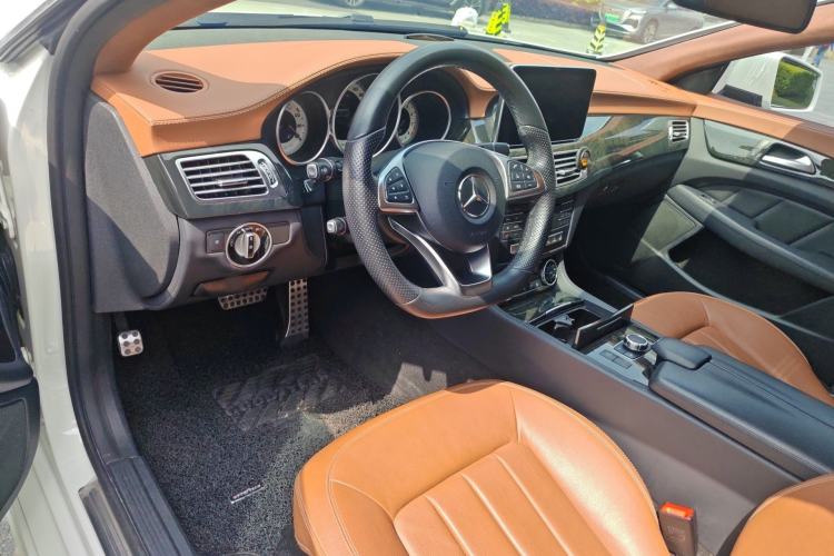 Used Mercedes-Benz CLS 2016 CLS 260 Shooting Brake Interior 2