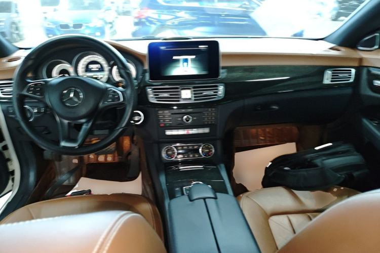 Used Mercedes-Benz CLS 2016 CLS 260 Elegant Edition Interior 2