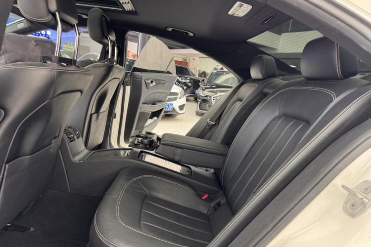 Used Mercedes-Benz CLS 2016 CLS 260 Elegant Edition Interior 2