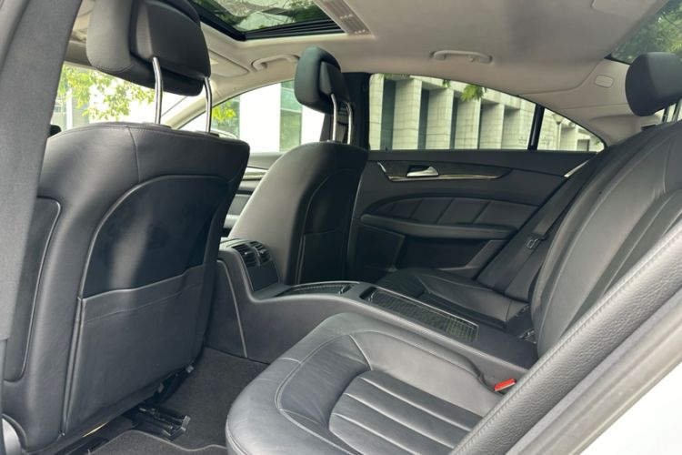 Used Mercedes-Benz CLS 2016 CLS 260 Elegant Edition Interior 2