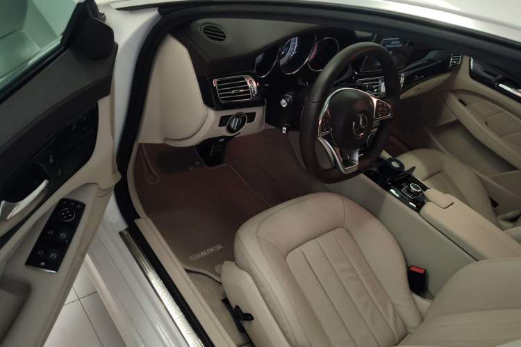 Used Mercedes-Benz CLS 2016 CLS 260 Shooting Brake Interior 3