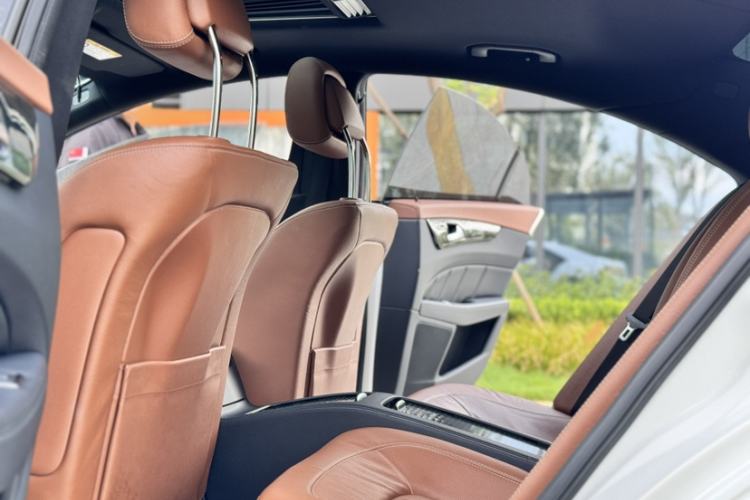 Used Mercedes-Benz CLS 2016 CLS 260 Elegant Edition Interior 3