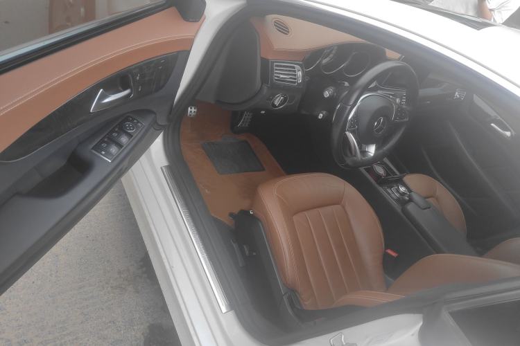 Used Mercedes-Benz CLS 2016 CLS 260 Shooting Brake Interior 3