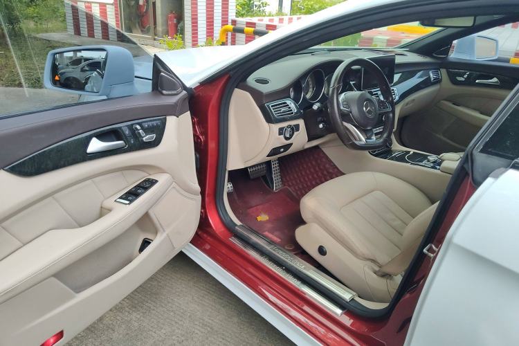 Used Mercedes-Benz CLS 2016 CLS 260 Elegant Edition Interior 3