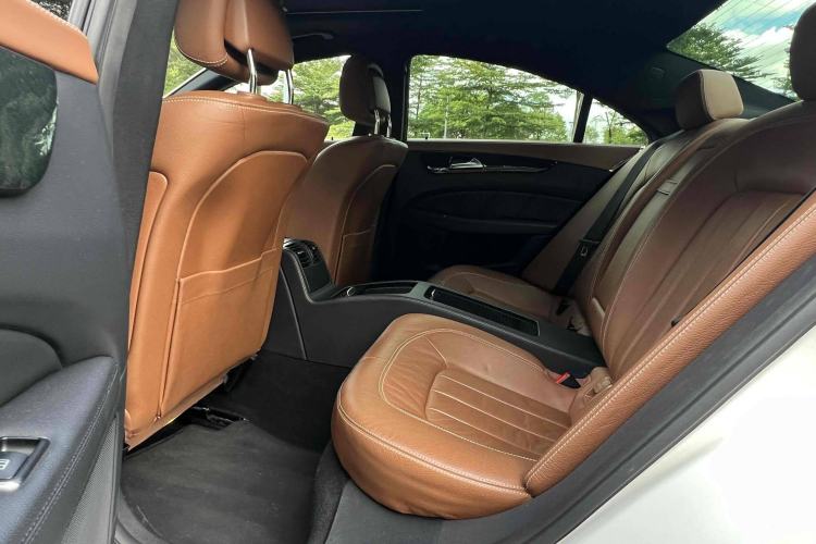 Used Mercedes-Benz CLS 2016 CLS 260 Elegant Edition Interior 4