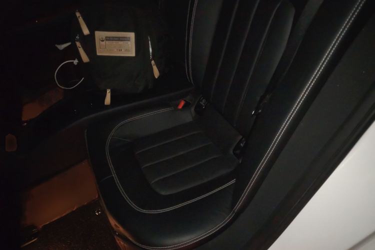 Used Mercedes-Benz CLS 2016 CLS 260 Elegant Edition Interior 4