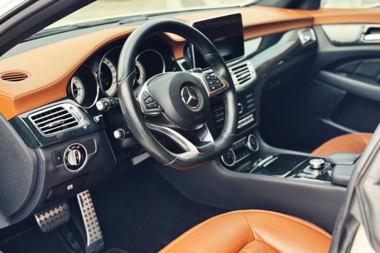 Used Mercedes-Benz CLS 2016 CLS 260 Shooting Brake Interior 4
