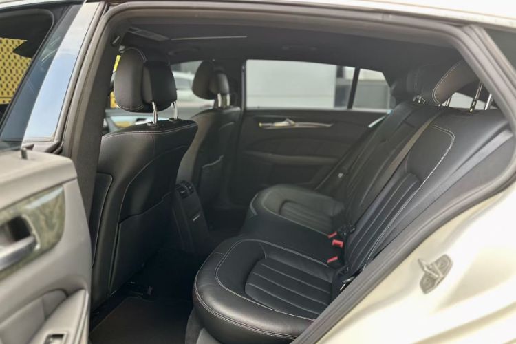 Used Mercedes-Benz CLS 2016 CLS 260 Shooting Brake Interior 4