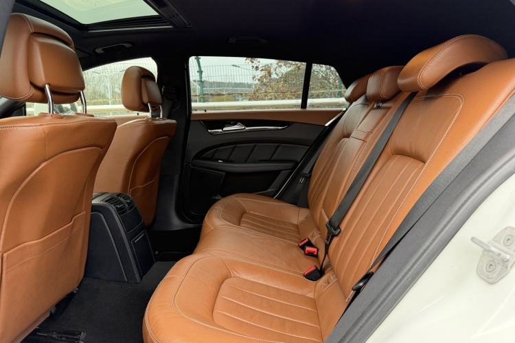 Used Mercedes-Benz CLS 2016 CLS 260 Shooting Brake Interior 6