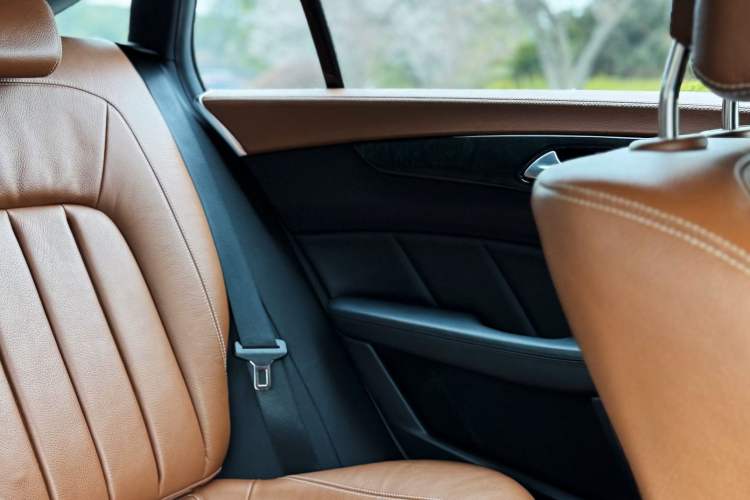 Used Mercedes-Benz CLS 2016 CLS 260 Shooting Brake Interior 9