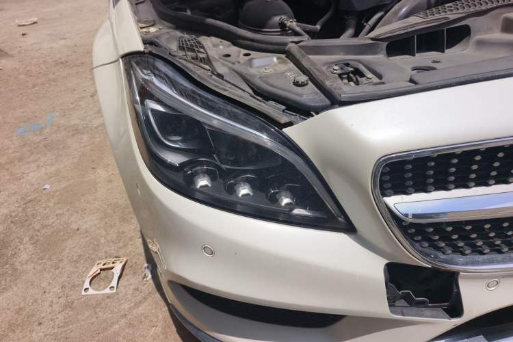 Used Mercedes-Benz CLS 2016 CLS 260 Elegant Edition Right Front Headlight
