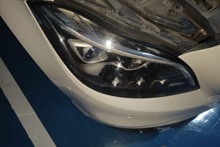 Used Mercedes-Benz CLS 2016 CLS 320 Elegant Edition Right Front Headlight