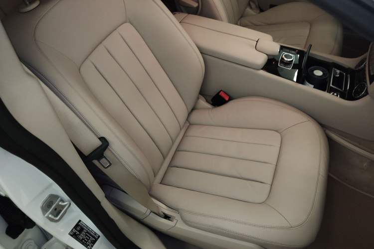 Used Mercedes-Benz CLS 2016 CLS 260 Shooting Brake Right Front Seat