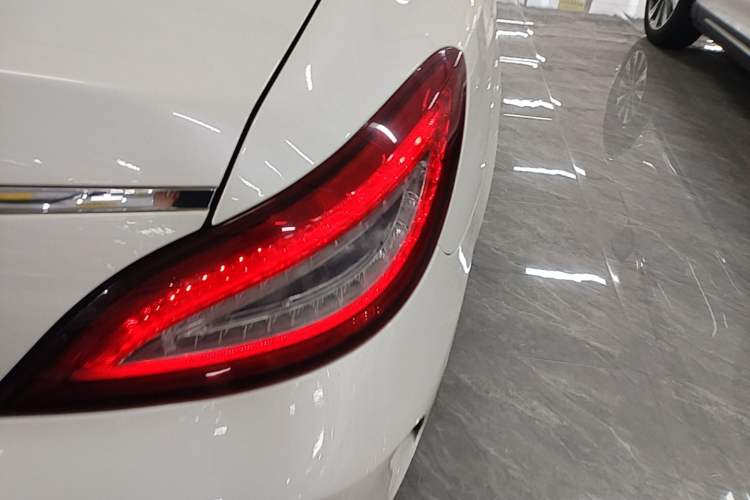 Used Mercedes-Benz CLS 2016 CLS 320 Elegant Edition Right Rear Taillight
