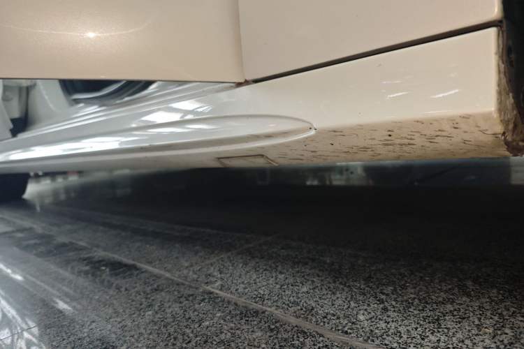 Used Mercedes-Benz CLS 2016 CLS 260 Shooting Brake Right Side Sill