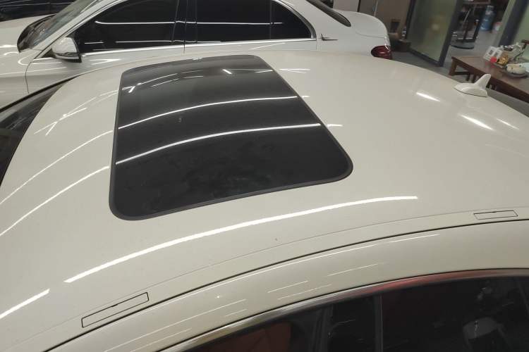 Used Mercedes-Benz CLS 2016 CLS 260 Elegant Edition Roof