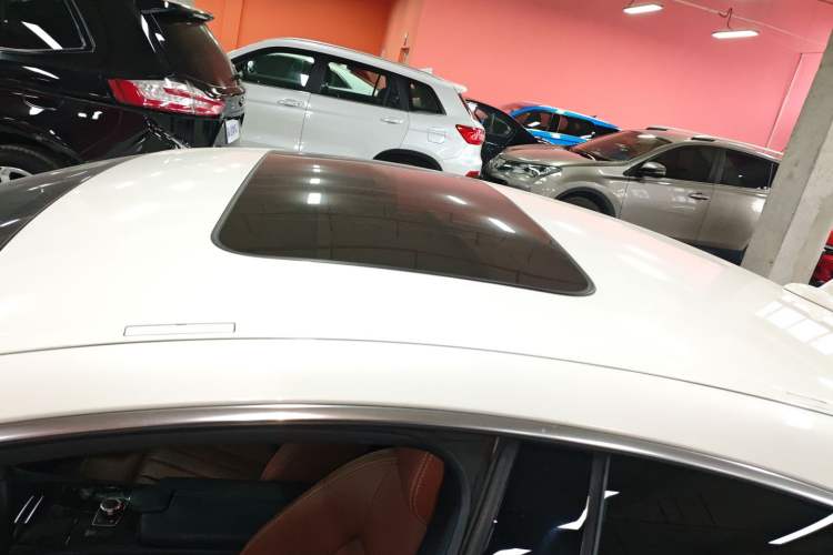 Used Mercedes-Benz CLS 2016 CLS 260 Elegant Edition Roof