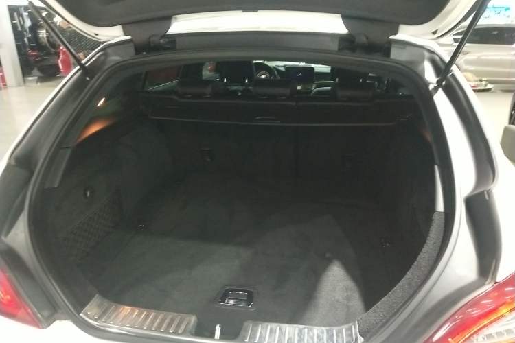 Used Mercedes-Benz CLS 2016 CLS 260 Shooting Brake Trunk